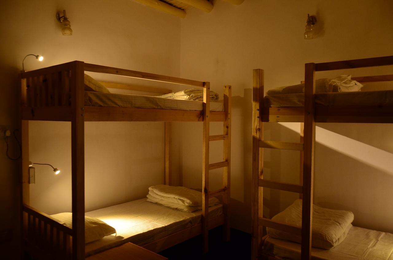 Raybo Hostel Leh Bagian luar foto