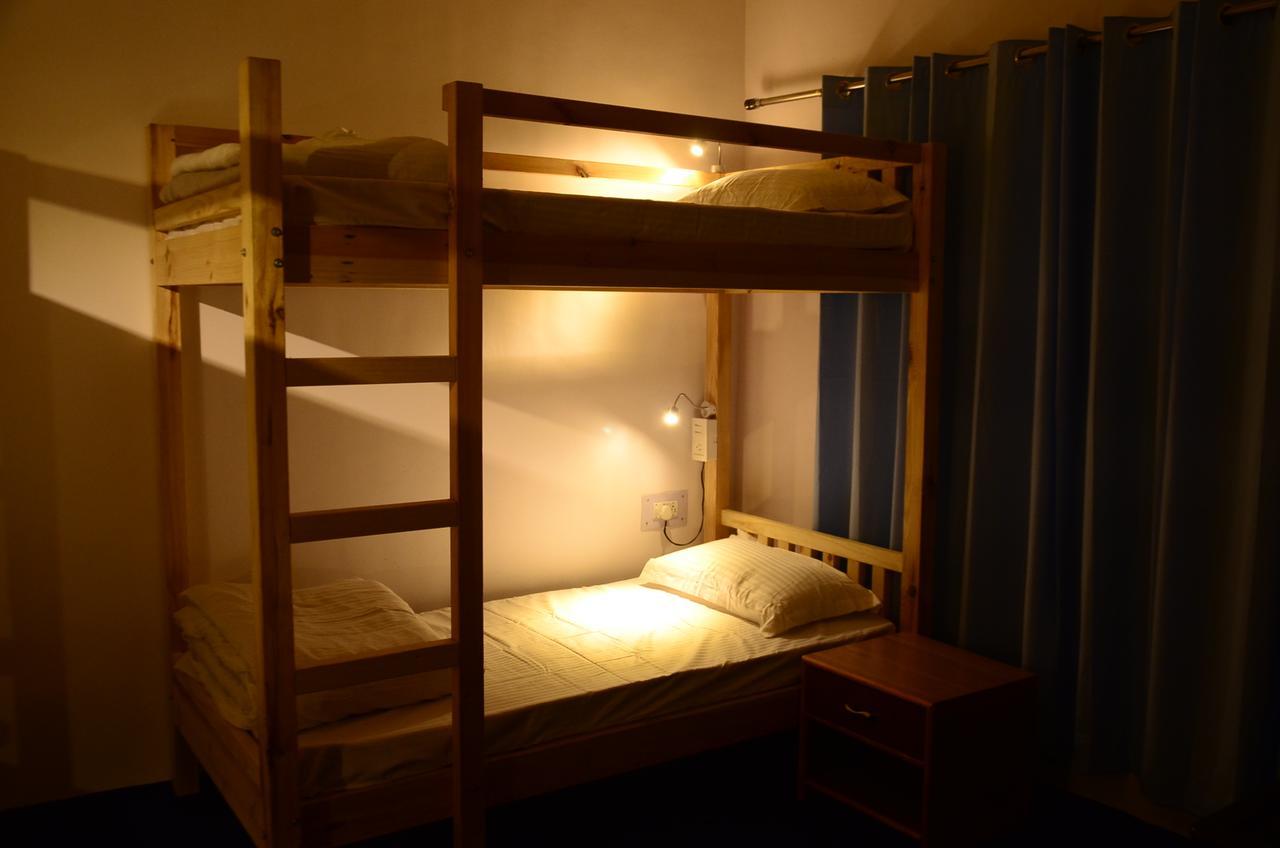 Raybo Hostel Leh Bagian luar foto