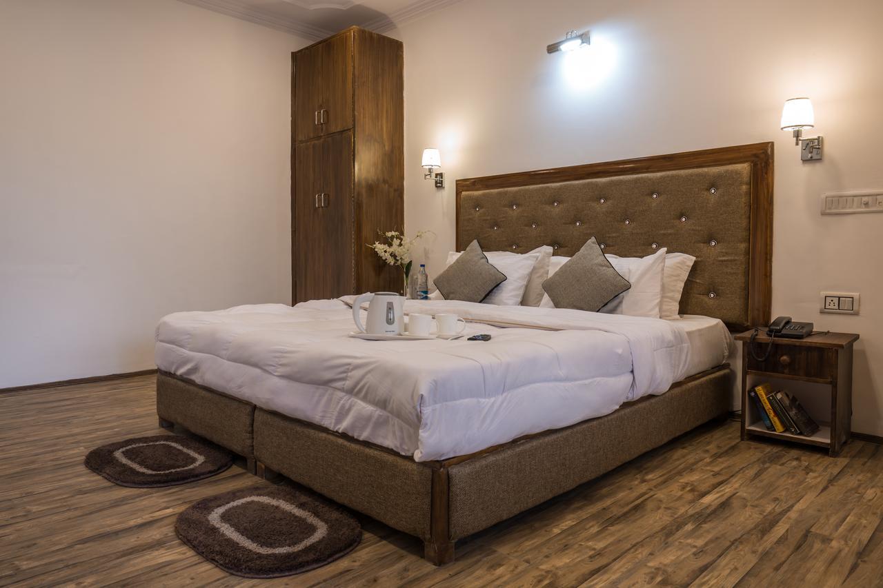 Raybo Hostel Leh Bagian luar foto